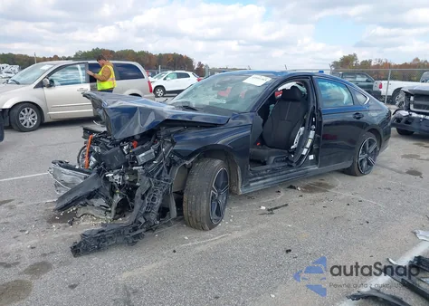 2024 Honda Accord Hybrid Sport z USA, uszkodzony, nr VIN 1HGCY2F51RA009495